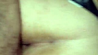 Amateur hooker gets naughty in Uber ride