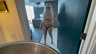 MILF with big tits seduces pool boy for a steamy blowjob