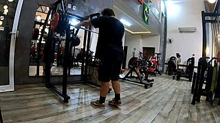 Grande academia shares fitness tips for strong legs