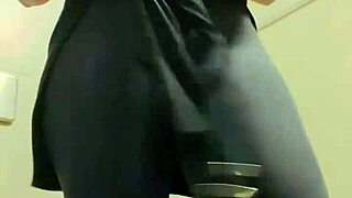 Redhead gets her pussy licked in the locker room