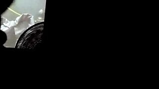 Dark-lit room oral sex with amateur