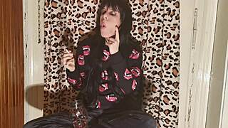 Hungarian teen's smoking break turns into a fetish backstage scene