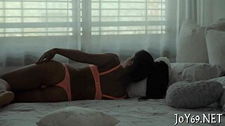 Solo self-pleasure journey of a sexy vixen