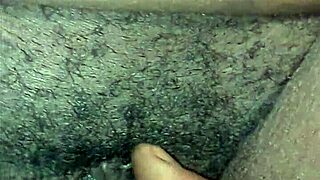 Solo masturbation with a voluptuous vagina