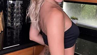 See how Luna Luxe pleases herself in the kitchen with a sex toy.