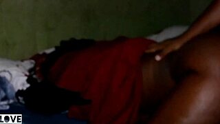 Big assed motel chick gets hot and steamy in hotel room