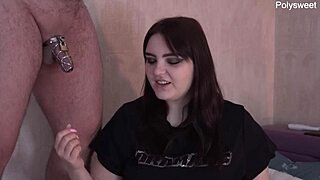 Amateur couple tries out new sex toys and spanking