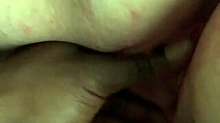 Pale BBW leaks messy squirt while teasing her wet fat folds