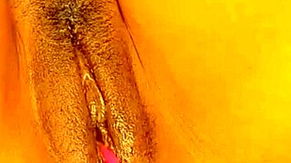 Stacy7’s juicy and open pussy with big lips is a beauty