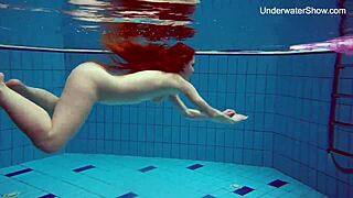 Simonna’s steamy and sensual encounter in the public swimming pool