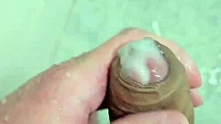 Steamy bath time with hot gay action