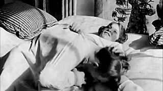 Amateur grannies in hot action in this vintage set
