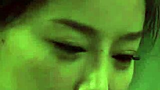 High-definition video of a Korean MILF who works part-time in the sex industry