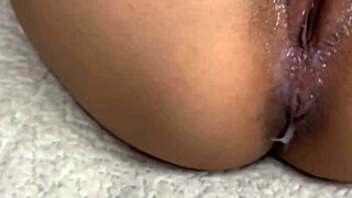 Cumshot and cunilingus action in this amateur porn video