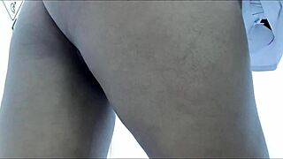 Amateur cam catches nurse peeing in public outdoors
