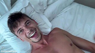 Busy guy relaxes with juicy Brazilian assolina