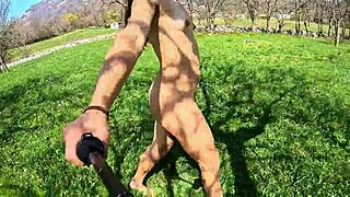 I am walking and stripping in the middle of nature, with no shame