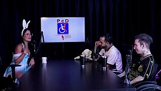 faz a putaria de verdade gosta do saco grande do pau pra sentir batendo na buceta colocou o plug no cu e o 69 - tifany rocha swing cast watch on sheer red