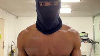 Damn, Working Out My Neck and Shoulders Hard for the Ladies! Check This Black Muscle in Action!
