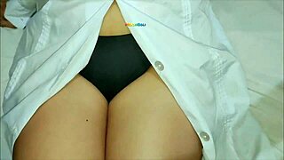 yo, this 18yo colegiala sent her pack, so i rushed to her place to bang her wet coño hard homemade