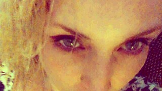 Hot Canadian blonde gets naughty in steamy solo video