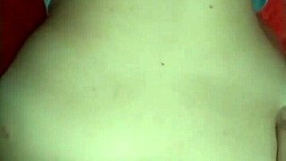 Italian milf gets her ass pissed on by amateur couple