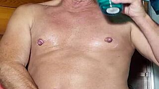 Newly recorded video of cock and piss play for early risers