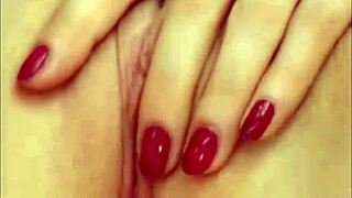 just chattin with this blonde webcam girl, she's so kinky