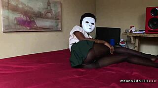 overwhelmed by pleasure as ebony babe gets licked and creampied