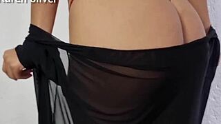 Imagine This Hot Blonde Novinha Dripping With Oil And Burning With Desire In Your Bed.