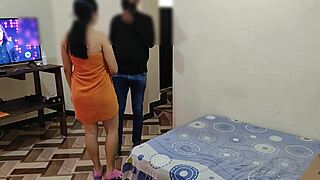 Hey, I fuck the delivery boy from my block’s store, suck his tasty dick, and ride him hard for my big fat ass—what luck to bang this young guy!