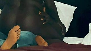 Aisha likes hardcore sex with cumshots and ghosting