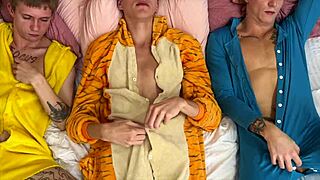 gay threesome fucking