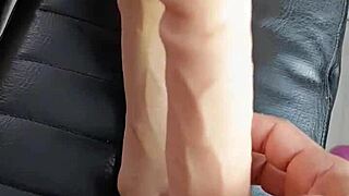 Dirty amateur couple tries out 10-inch toy