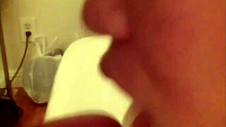 amateur asian girlfriend fuck for fun sucking chinese slut